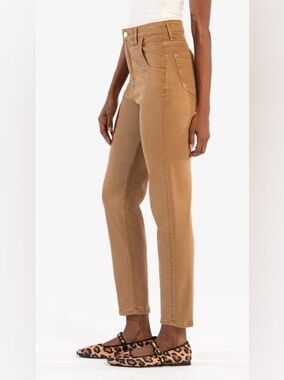 Kut from the Kloth Campbell High Rise Straight Jeans in Bronze Wash | 8